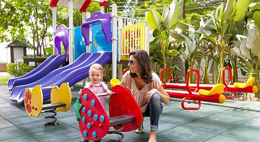 Ibis Bangkok Riverside