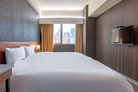 Double or Twin Room (Check-in after 20:00)