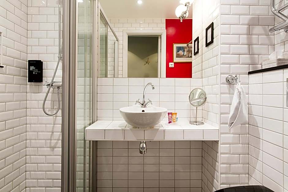 Collector's Lady Hamilton Hotel