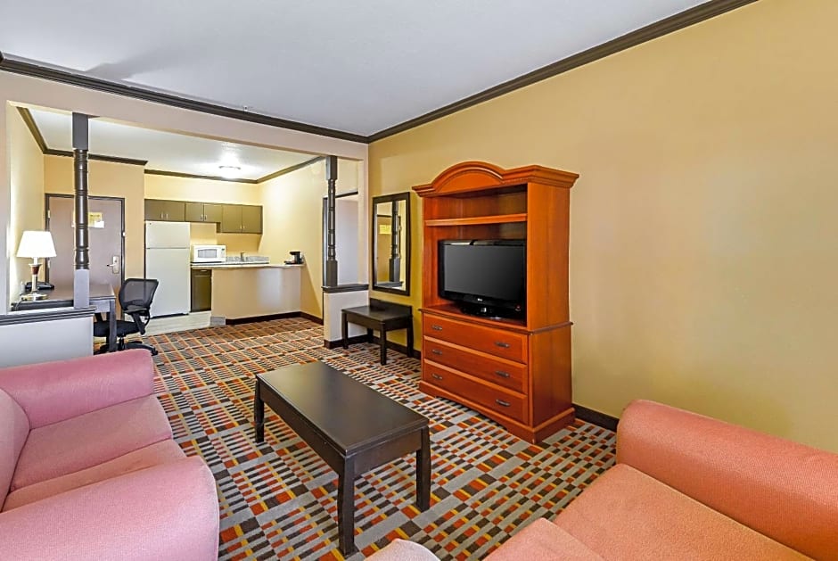 Quality Inn & Suites Lubbock