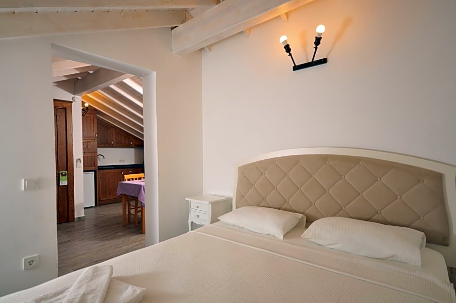 Brothers Çeşme Boutique Hotel