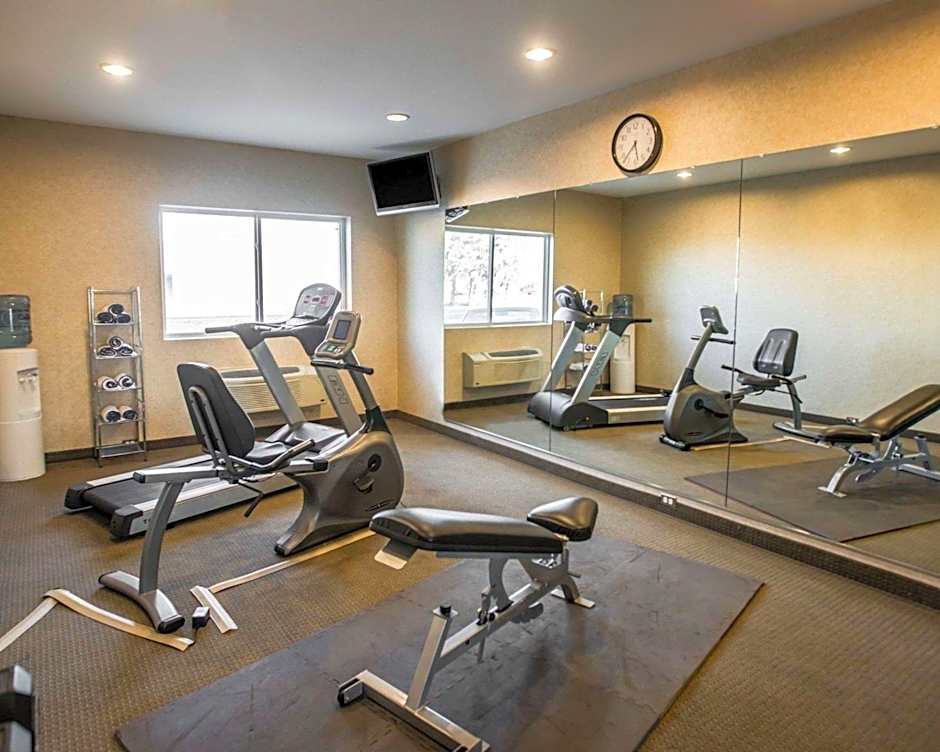 Sleep Inn & Suites Hays I-70