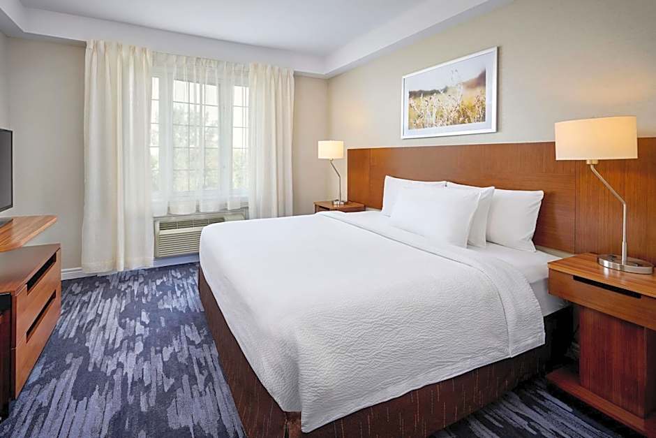 Fairfield Inn & Suites by Marriott Ottawa Kanata