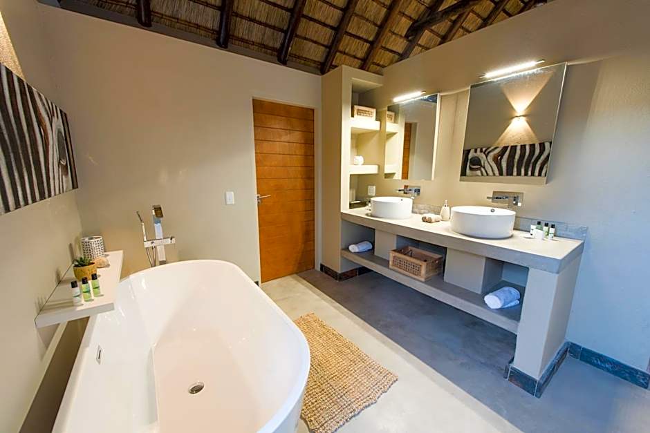 Bushbaby River Lodge