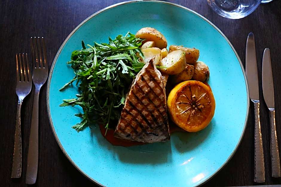 Clarence Court Hotel