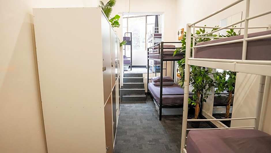 Mad Monkey East Side