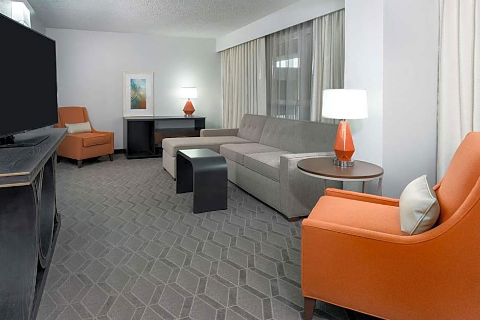 Embassy Suites By Hilton Hotel Dallas - Park Central Area