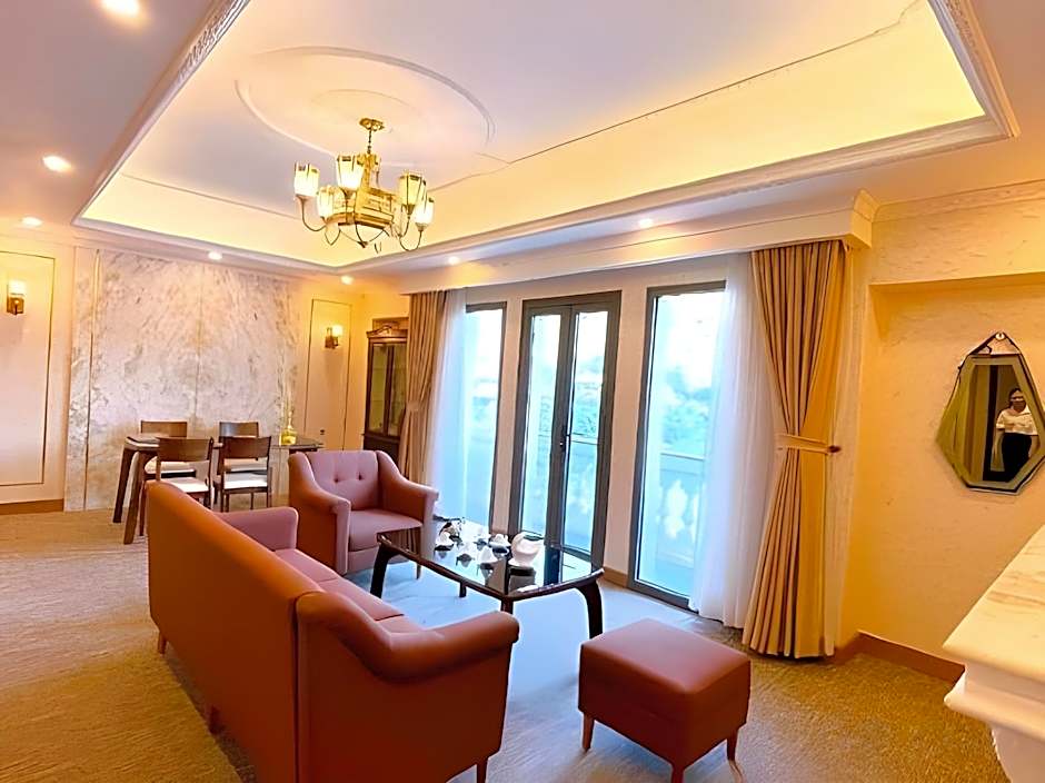 Phoenix Hotel