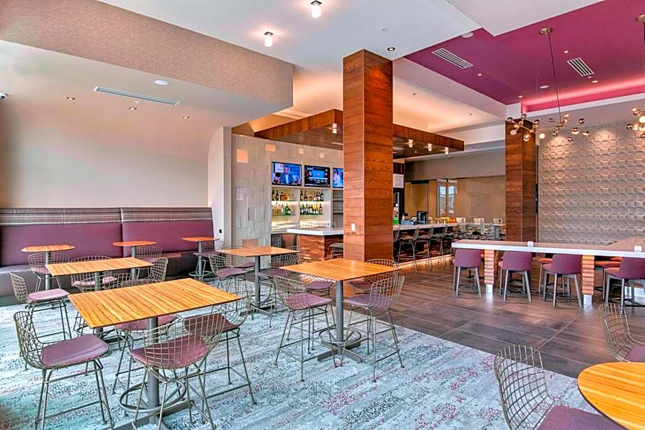 Courtyard by Marriott Raleigh Cary/Parkside Town Commons