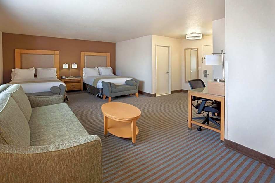 Holiday Inn Express Monterey - Cannery Row By IHG