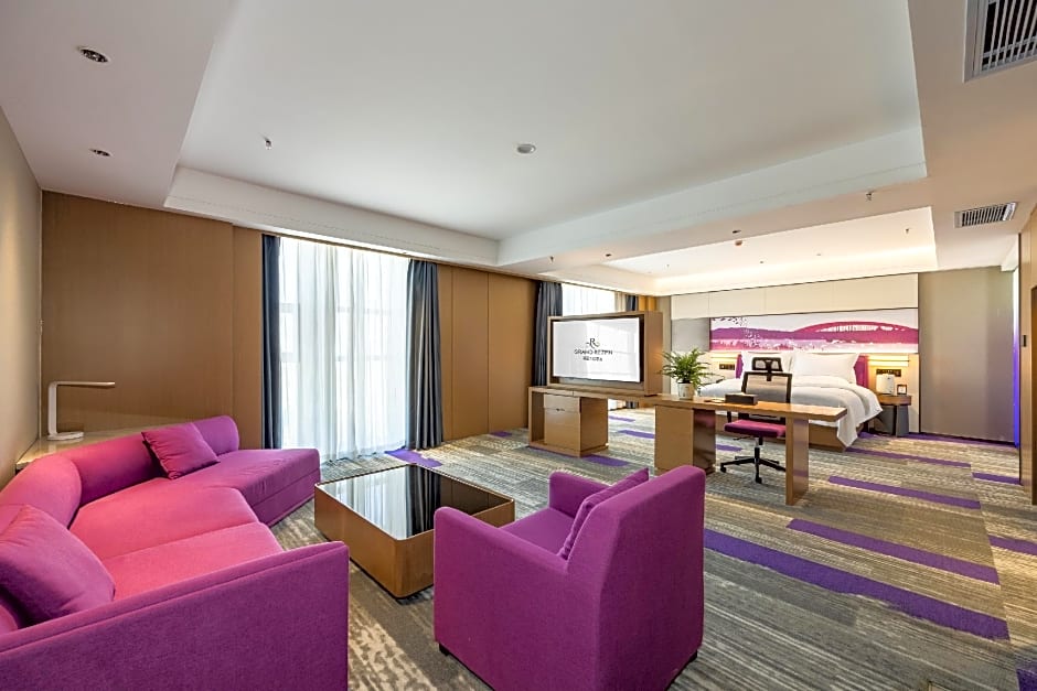 Grand Rezen Hotel Golmud