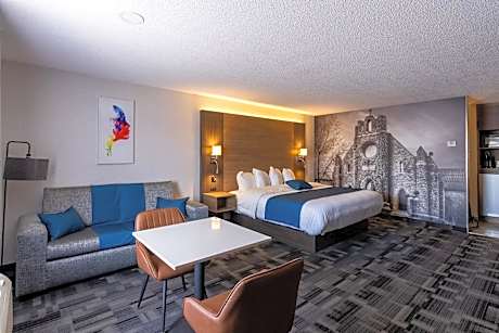 Superior King Room