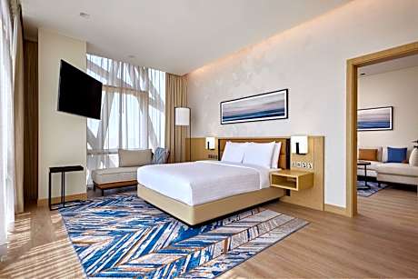 One-Bedroom Larger King Room with City View