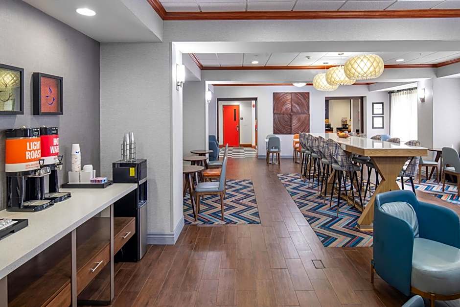 Hampton Inn Omaha West-Lakeside