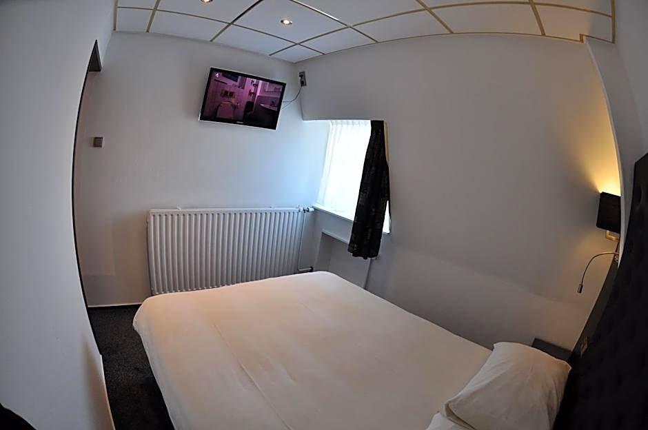 Budget Hotel Le Beau Rivage