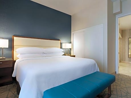 King Presidential Suite Non-Smoking