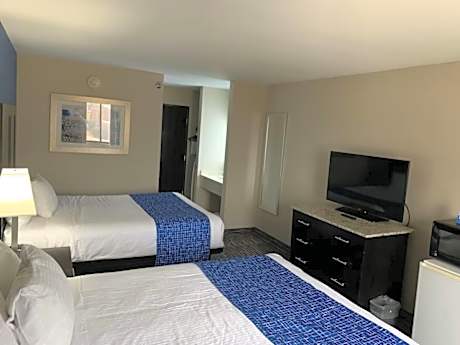 Queen Room - Mobility Access/Non-Smoking