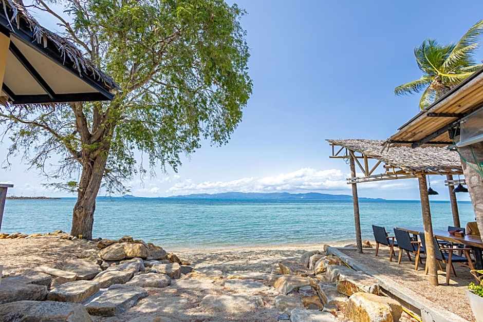 Absolute Beachfront Villas