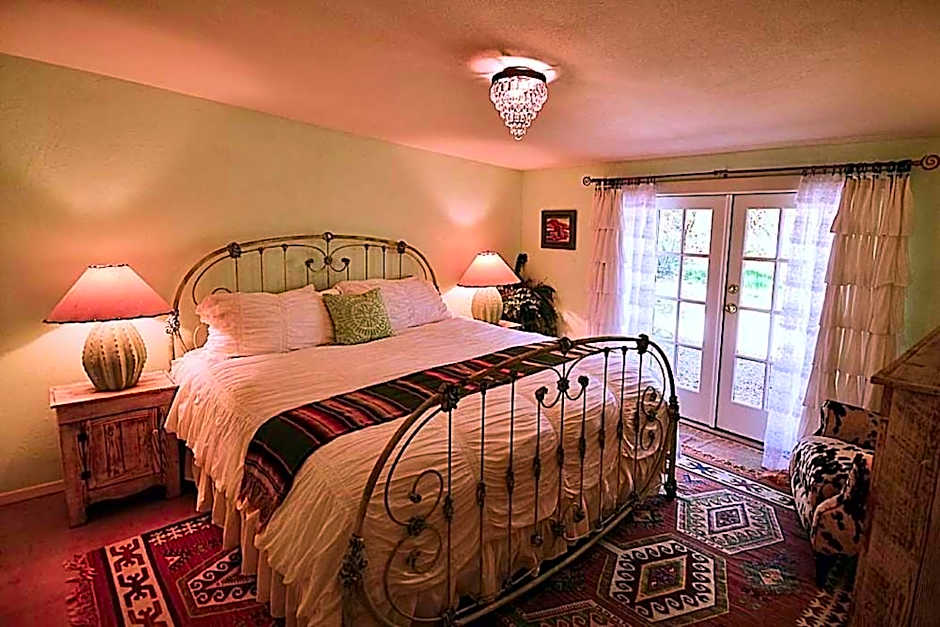 Casa del Sol Bed and Breakfast