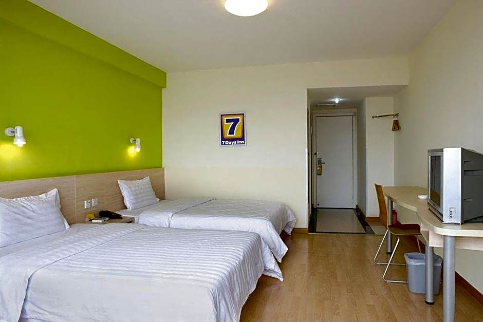 7 Days Inn Nanchang Jiefang West Road Xinjia'an Metro Station