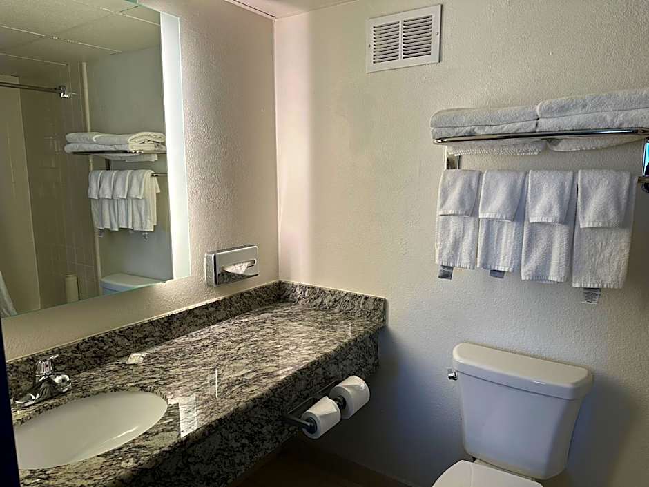 Quality Inn & Suites Everett