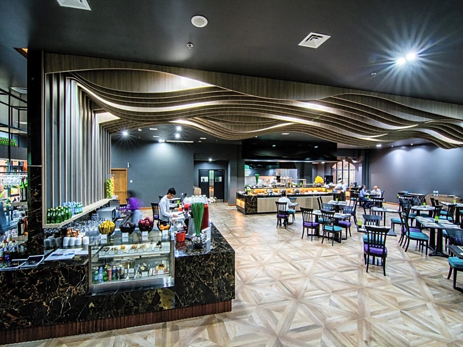 Mercure Yangon Kaba Ay