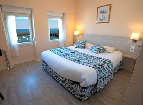 Hotel De La Mer