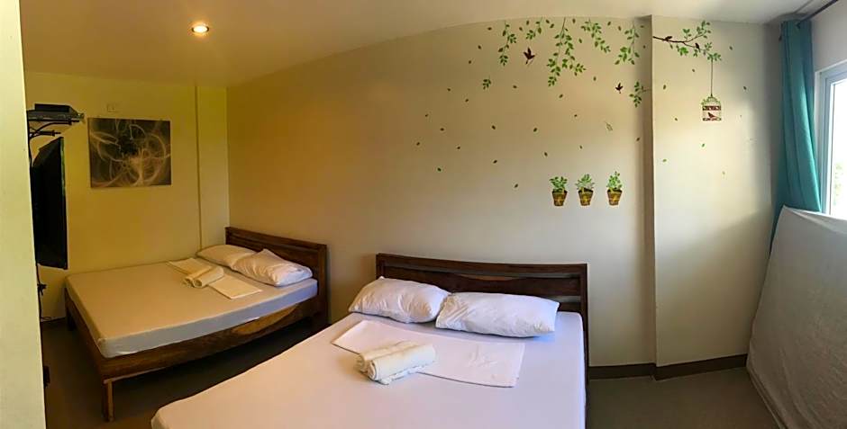 Seabreeze Beach Lodge