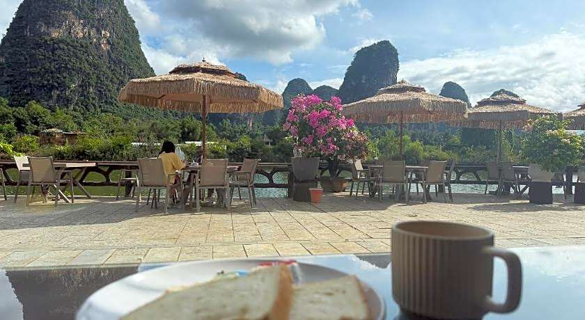 Yangshuo Hidden Dragon Villa Hotel