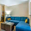 Comfort Inn & Suites Mitchell I-90