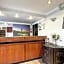Crossroads Inn - Downtown Sacramento
