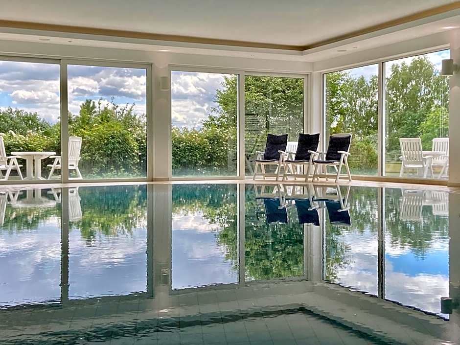 Friesenhof Hotel-Restaurant-Reitanlage