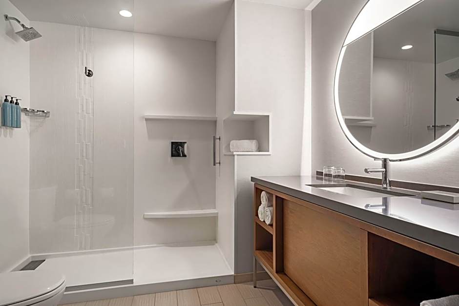Courtyard By Marriott Marina Del Rey