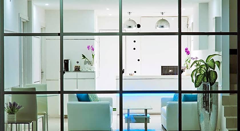 Planktons Beach Hotel