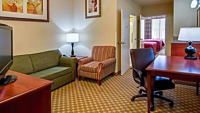 Country Inn & Suites by Radisson, Crestview, FL