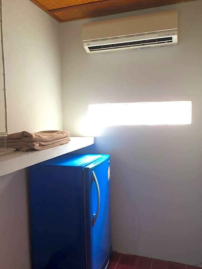 Save Bungalow Koh Tao