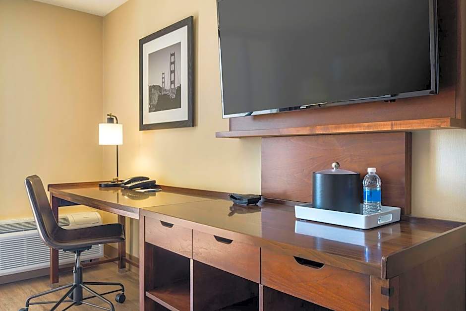 Four Points By Sheraton - San Francisco Bay Bridge