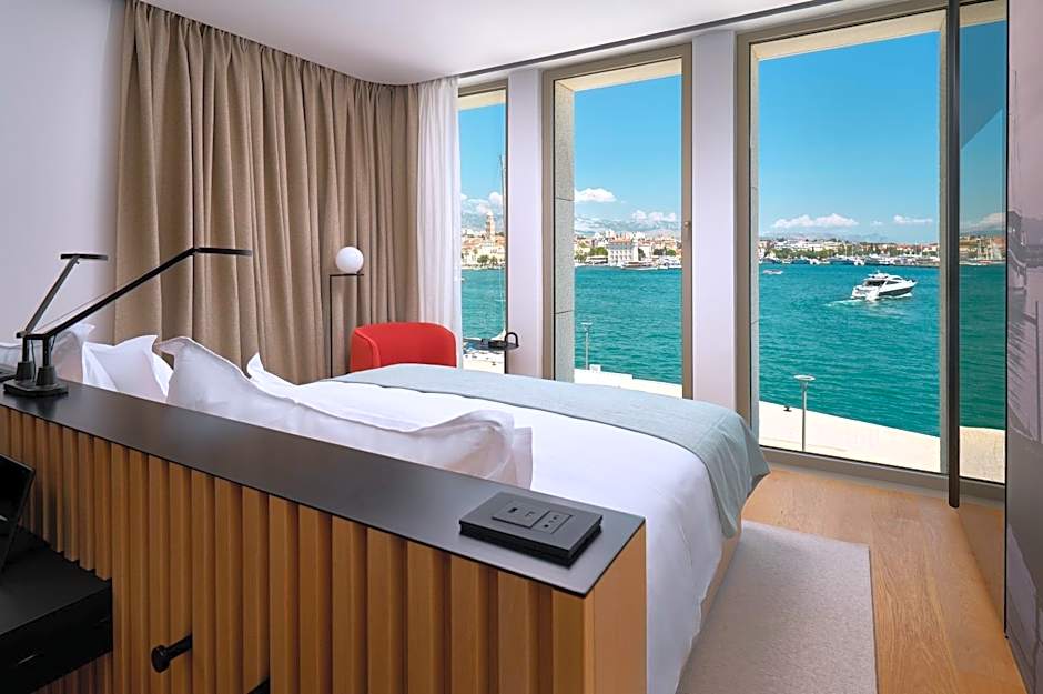 Hotel Ambasador
