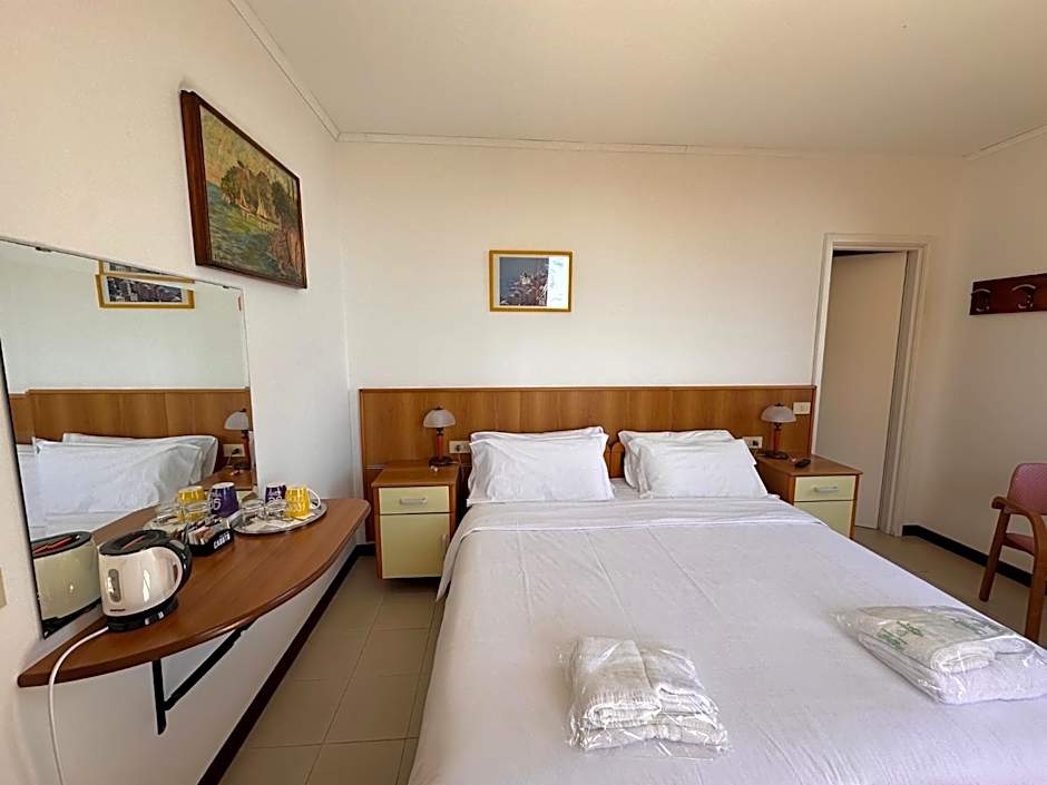 Hotel Montallegro