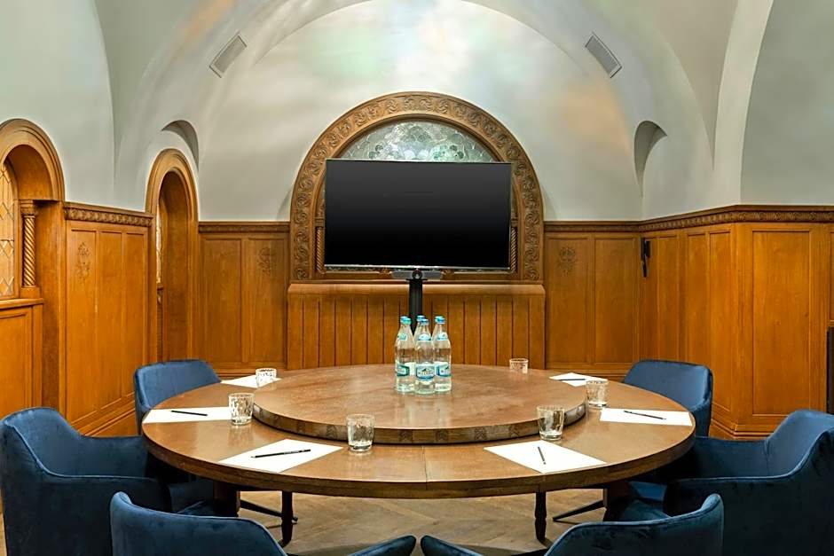 The Marmorosch Bucharest, Autograph Collection