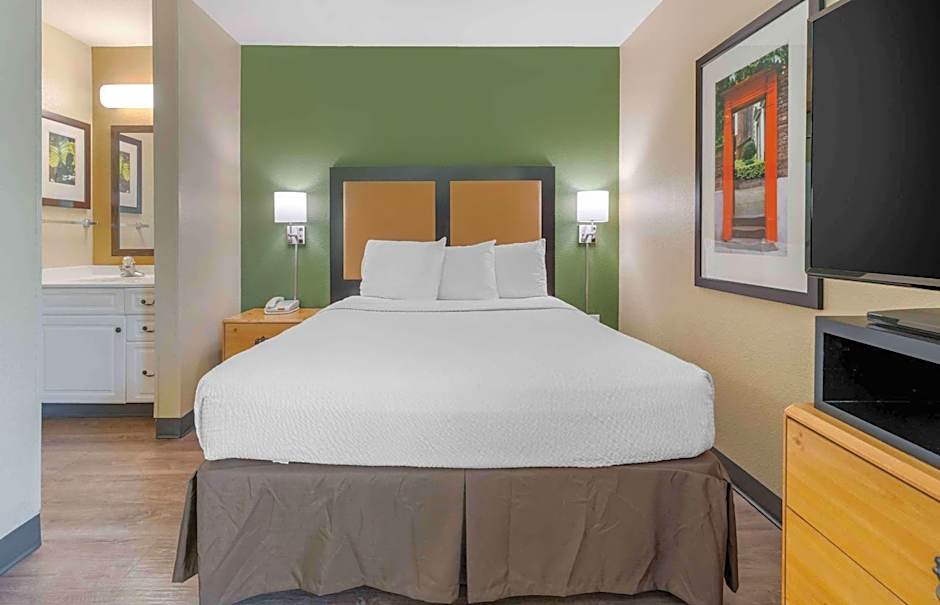 Extended Stay America Suites - Pleasanton - Chabot Dr.