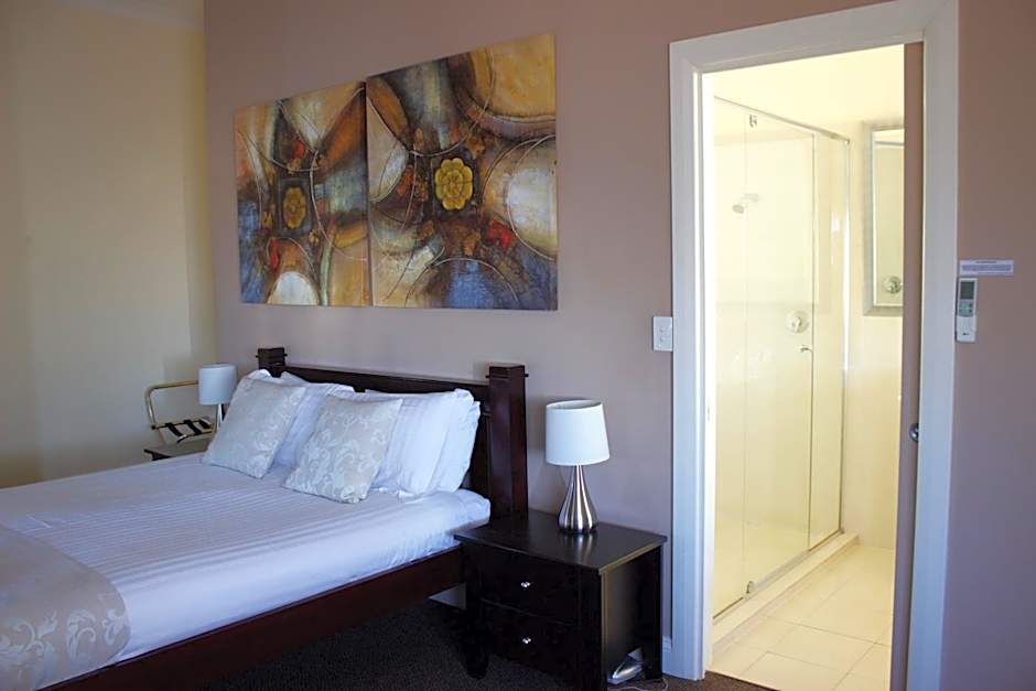 Balcony On Sixth Lodge