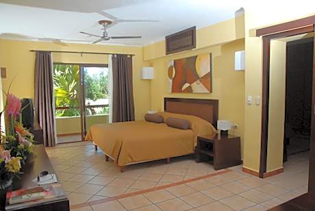 King Suite with Spa Bath and Balcony