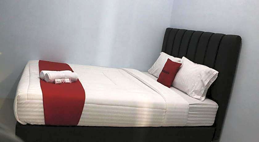 RedDoorz Syariah near Suncity Mall Madiun