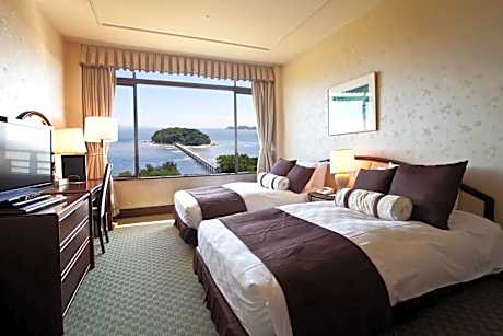 Suite with Sea View