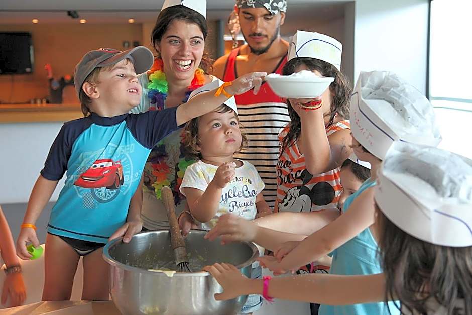 Thalatta Seaside Hotel