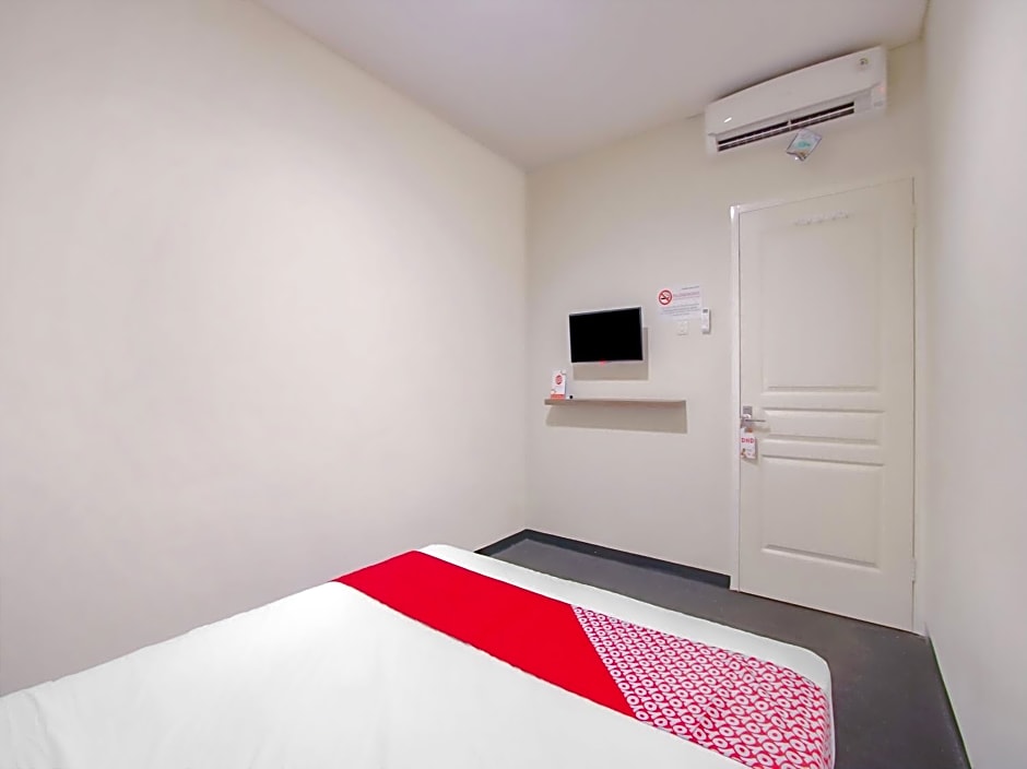 OYO 4004 Vivo Rooms