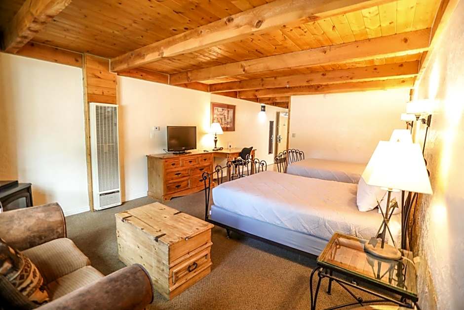 The Boulder Creek Lodge