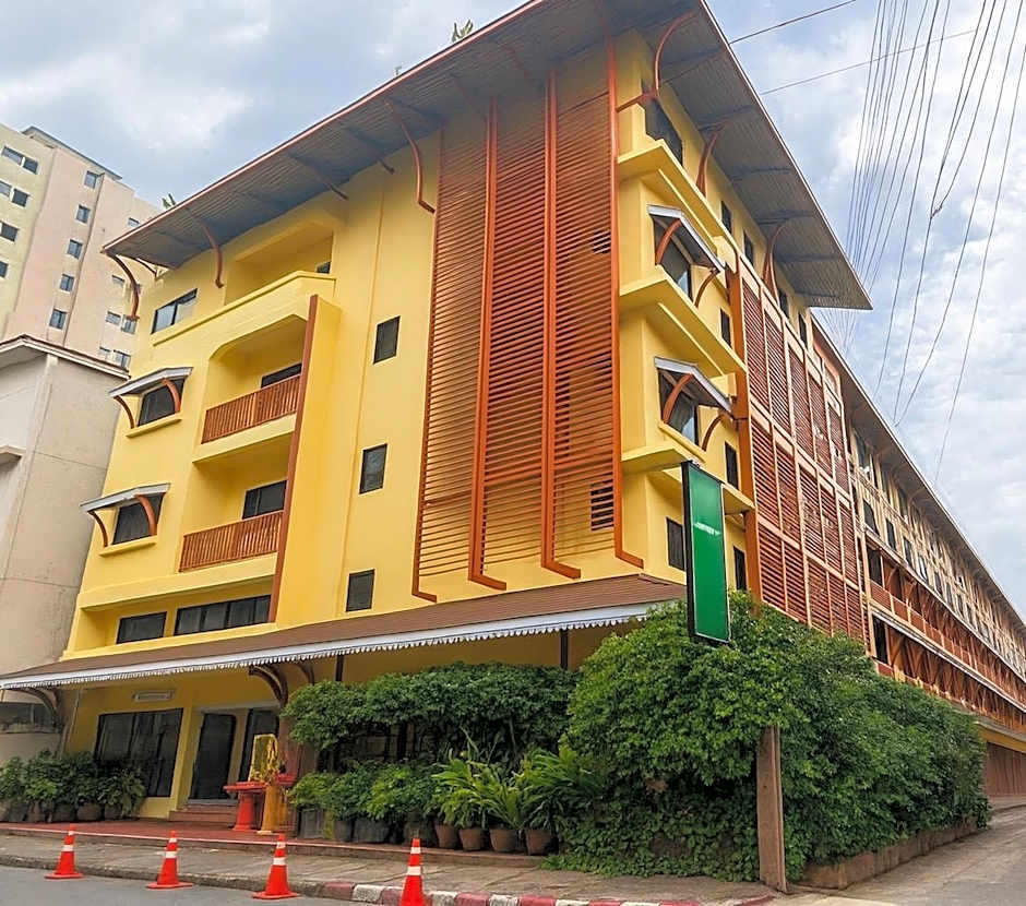 Woraburi Sukhumvit Hotel