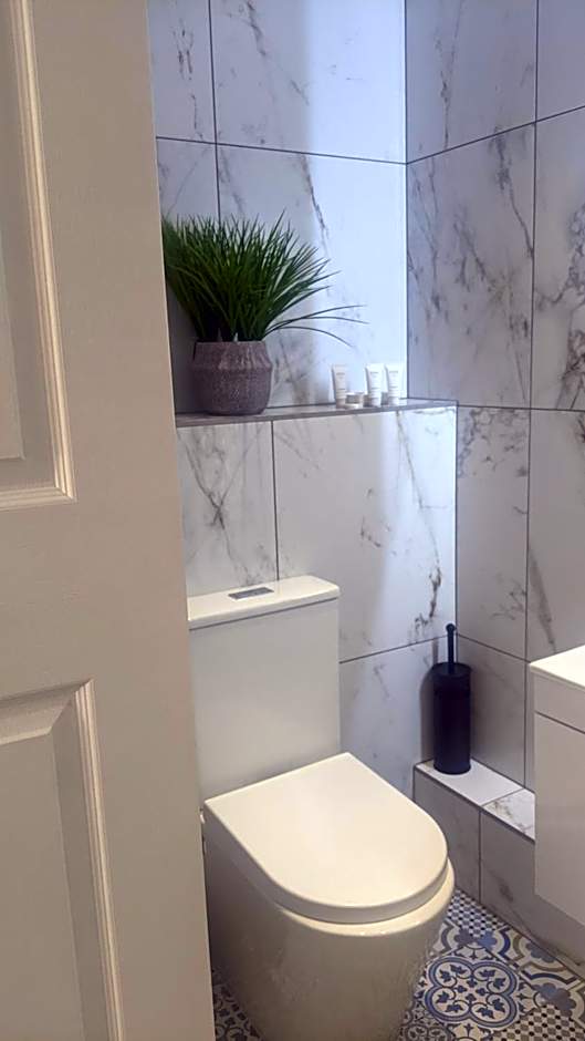 Relax Inn Guest House